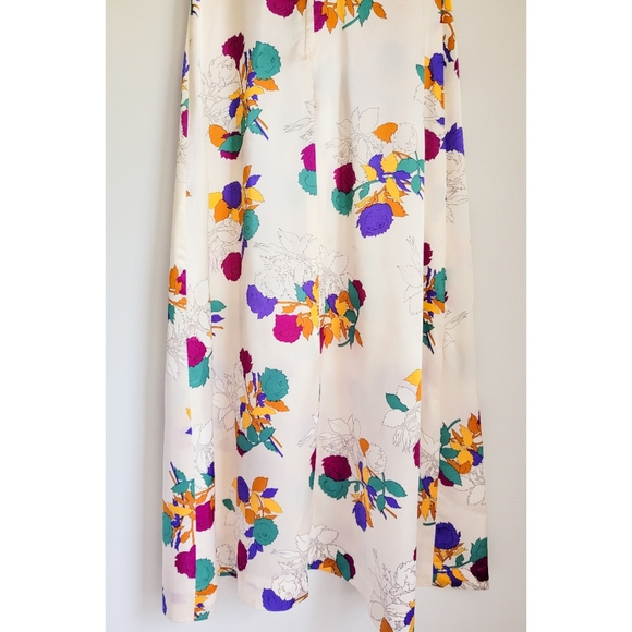 70s Satin Floral Winged Collar Keyhole Bust 1970s Handmade Vintage Maxi Dress - Picture 7 of 15